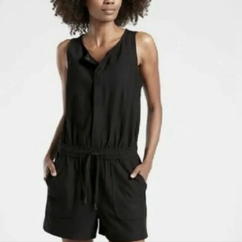 Athleta Farallon romper black size Small
